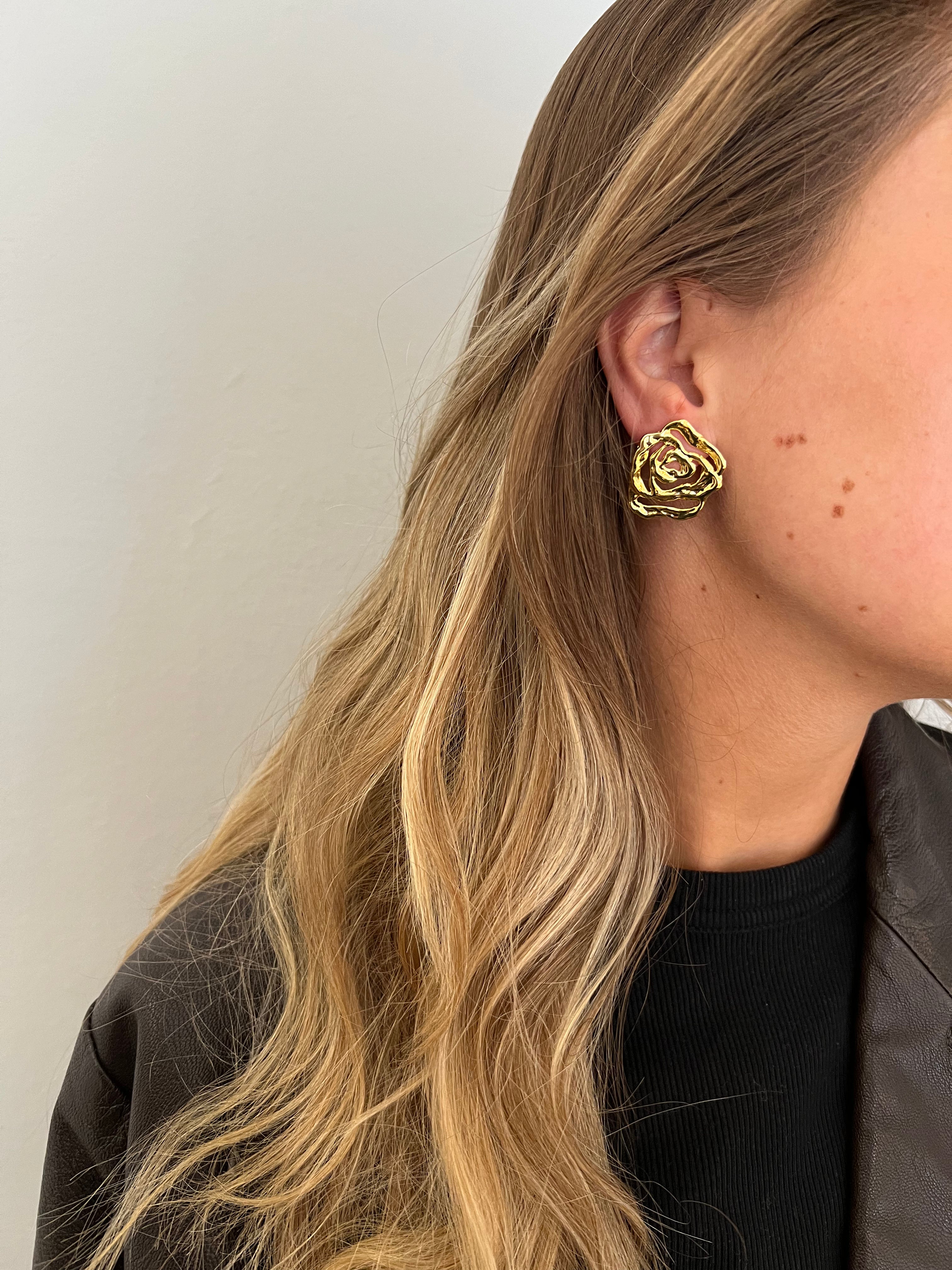 Rose Earring