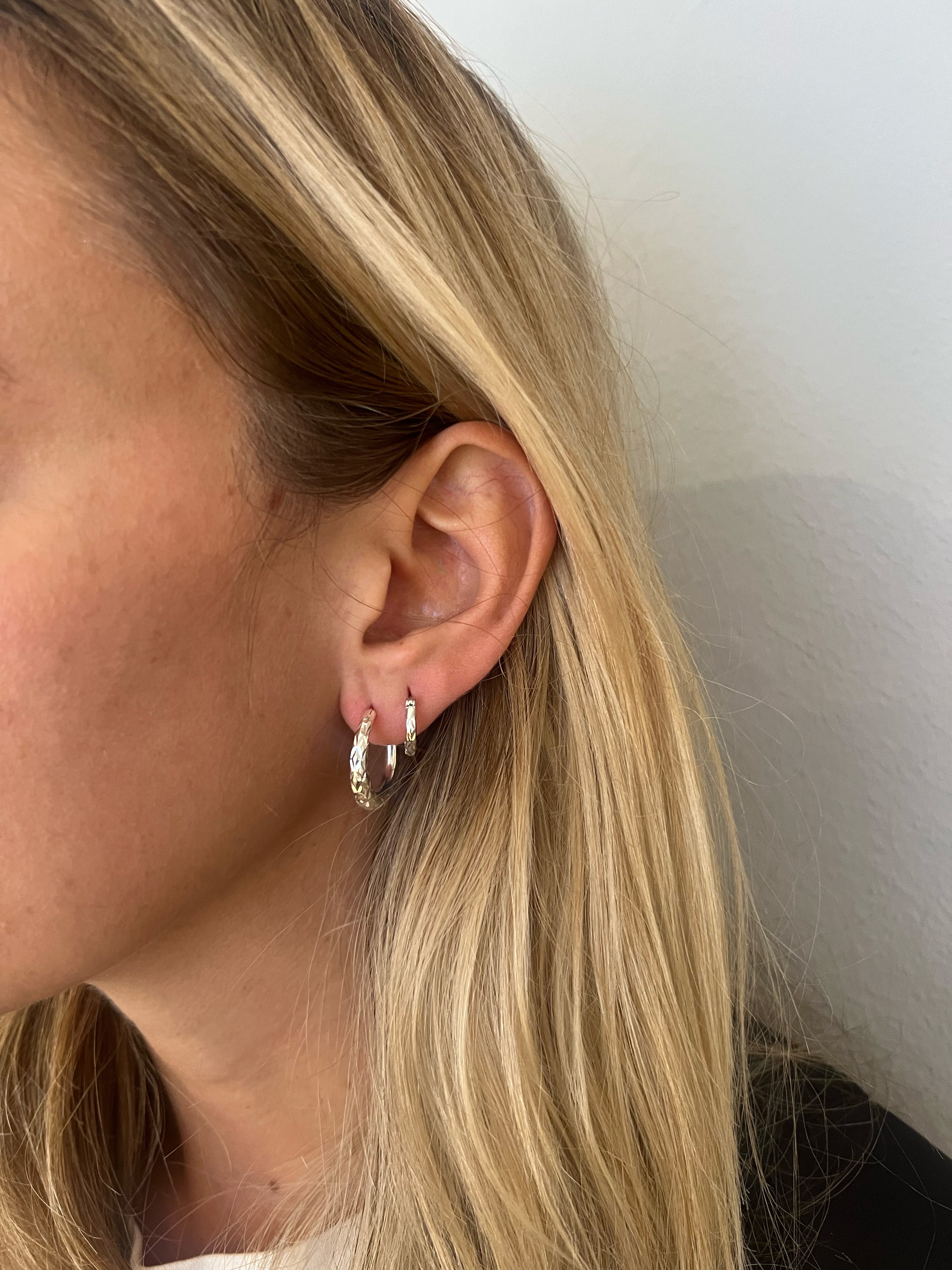 Tiny Rhombus Earring