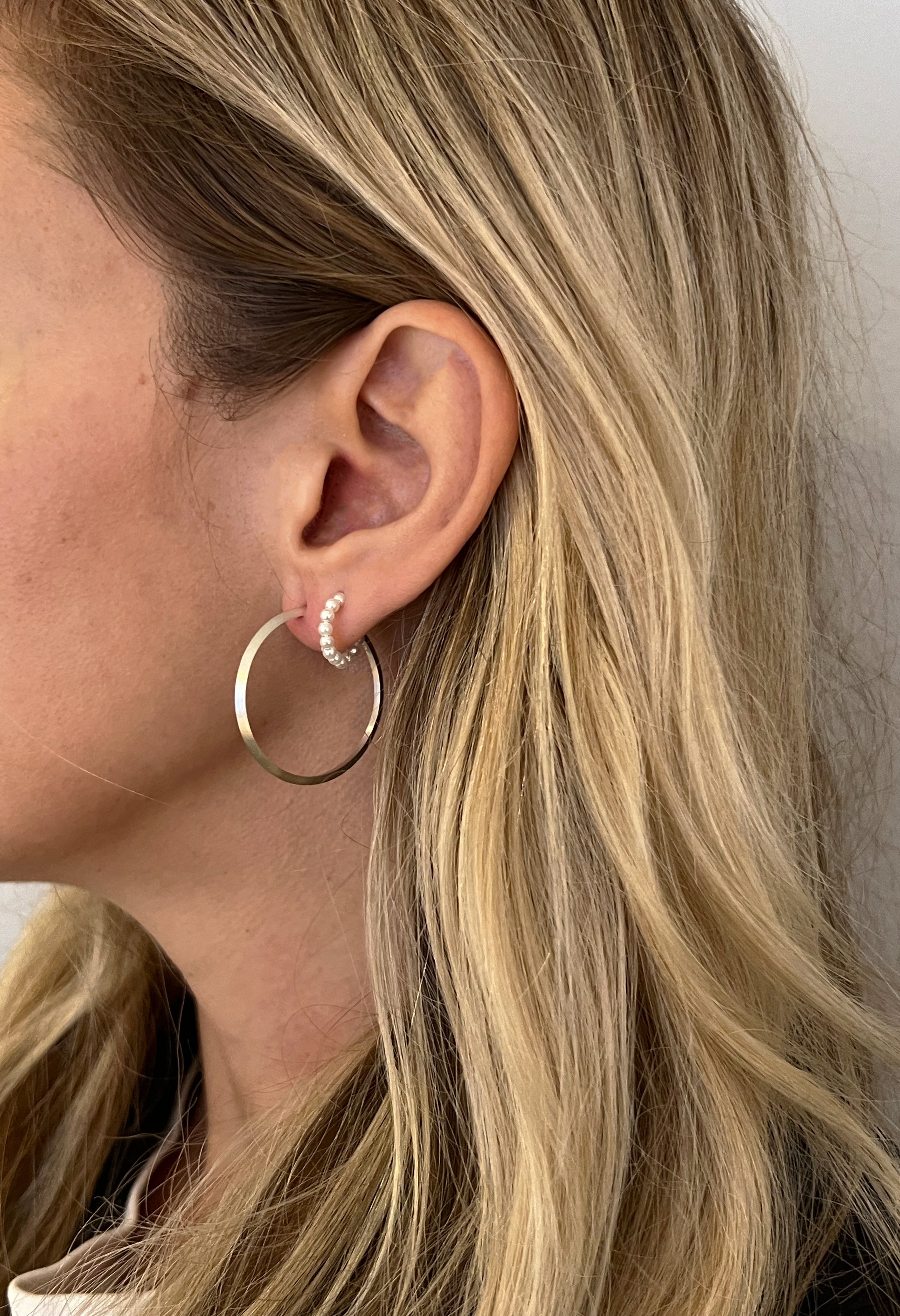 Row Pearl Twist Earring